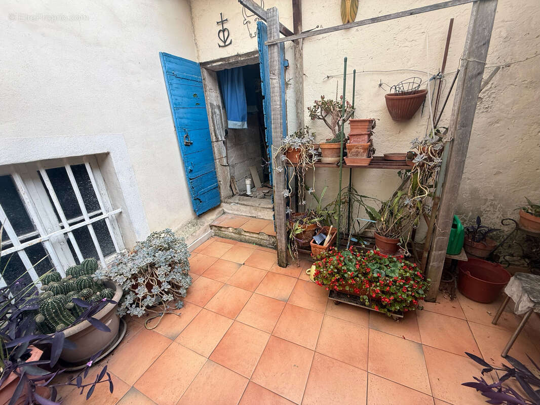 Maison à SAINT-GILLES