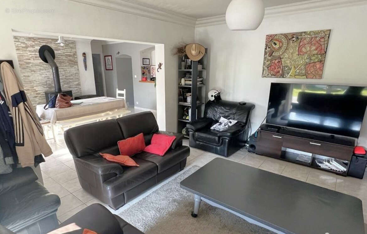 Maison à NIEUL-LE-DOLENT