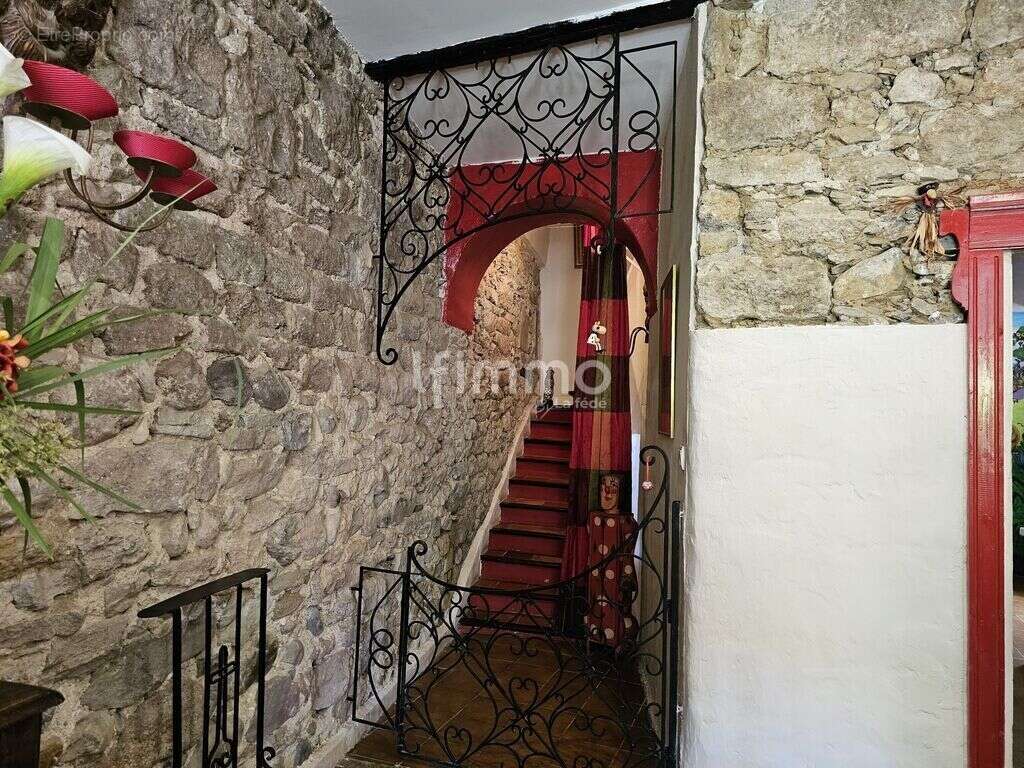 Ensemble immobilier de caractère – Fort potentiel locatif - photo 5