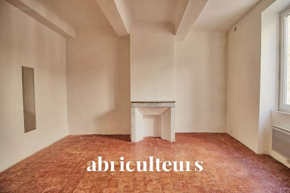 Appartement à ROGNES