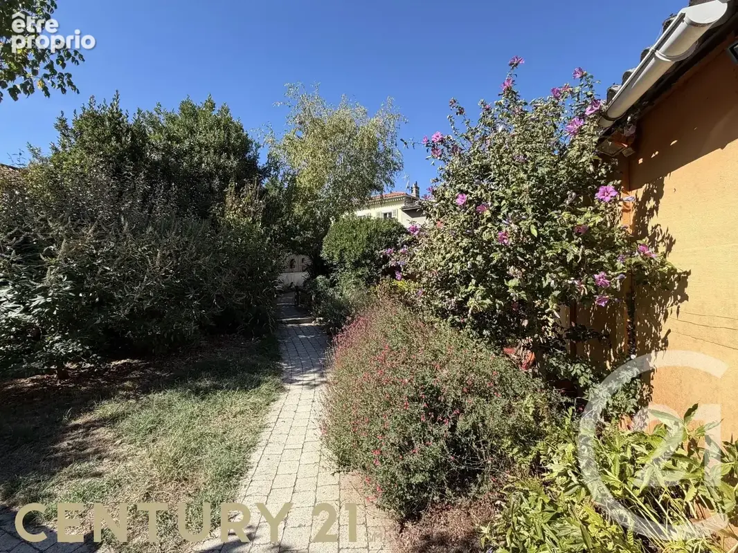 Maison 4 pièces 134 m² à vendre à Fontaines-Sur-Saone (69270) - photo 2