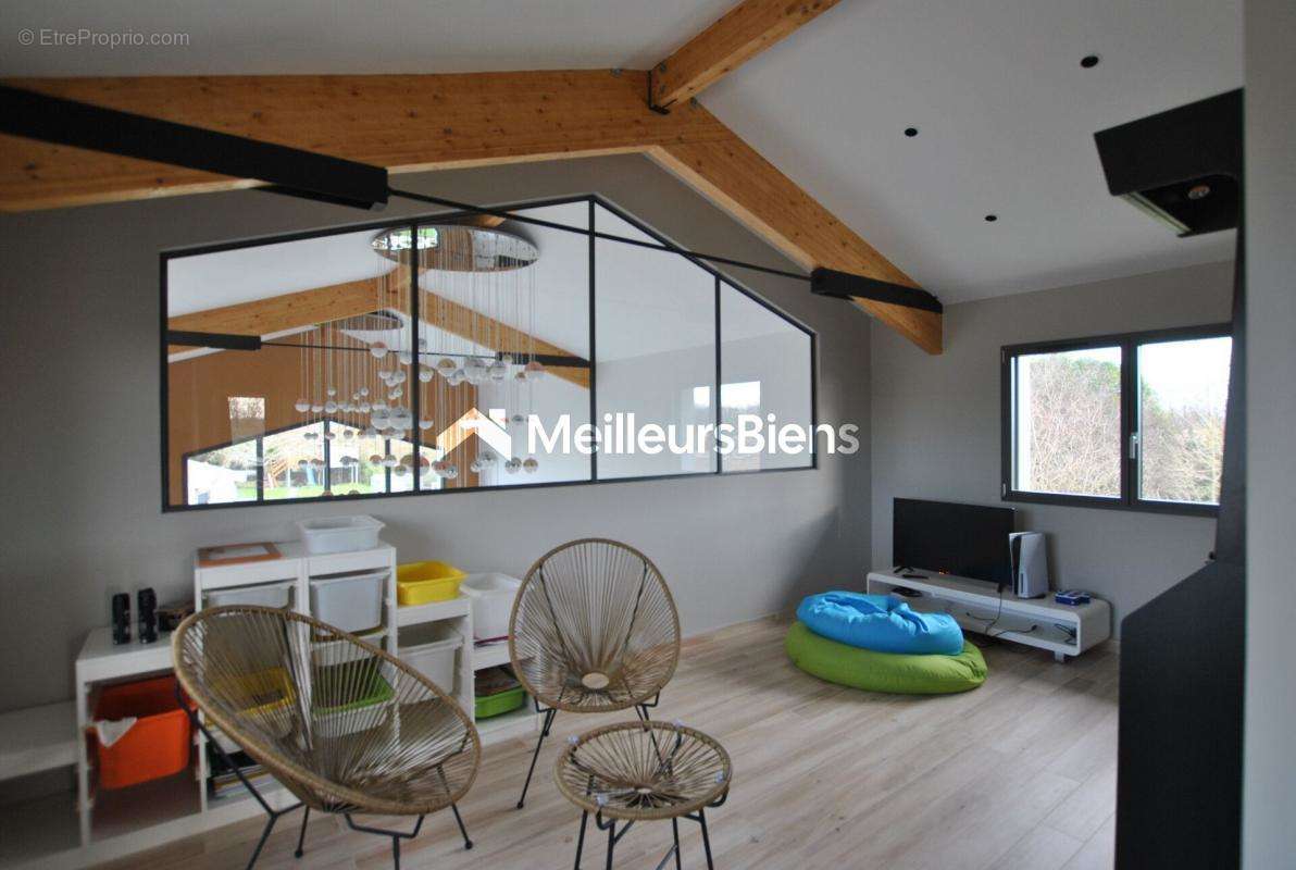 Maison à SAINT-SULPICE-ET-CAMEYRAC