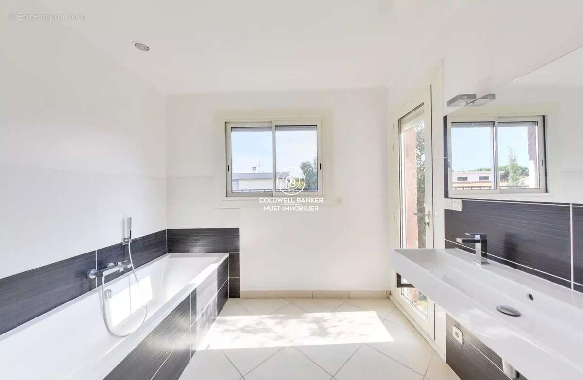 Maison à CANET-EN-ROUSSILLON