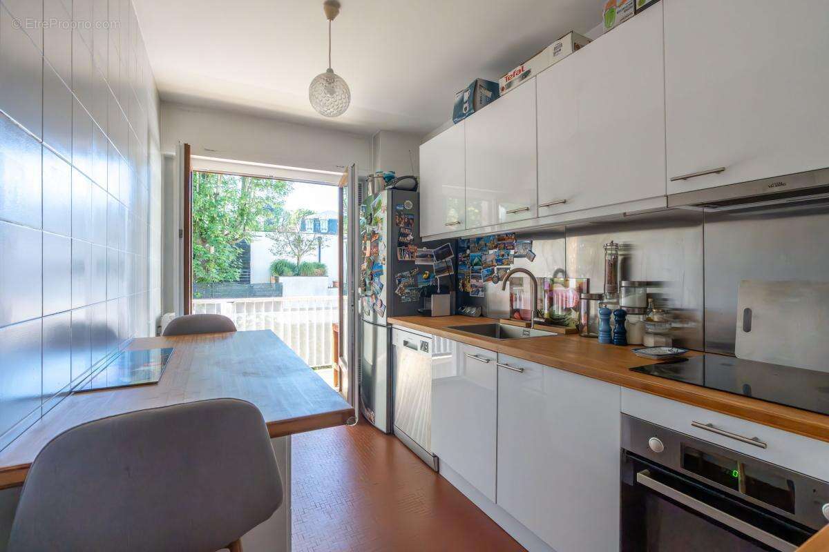 Appartement à SAINT-MAUR-DES-FOSSES