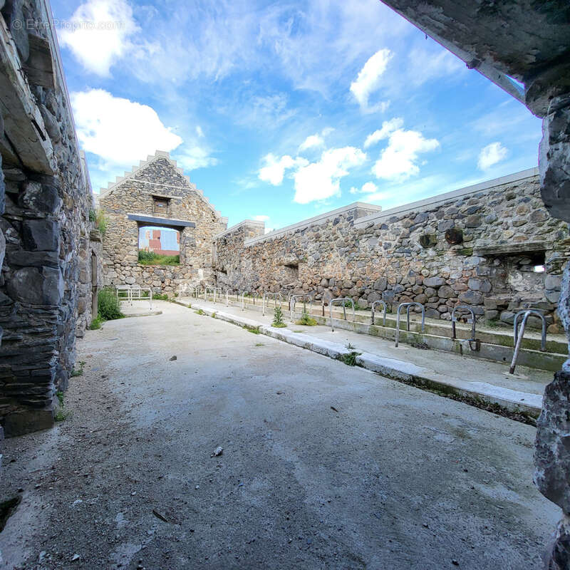 Maison en pierres avec ancienne grange - photo 30
