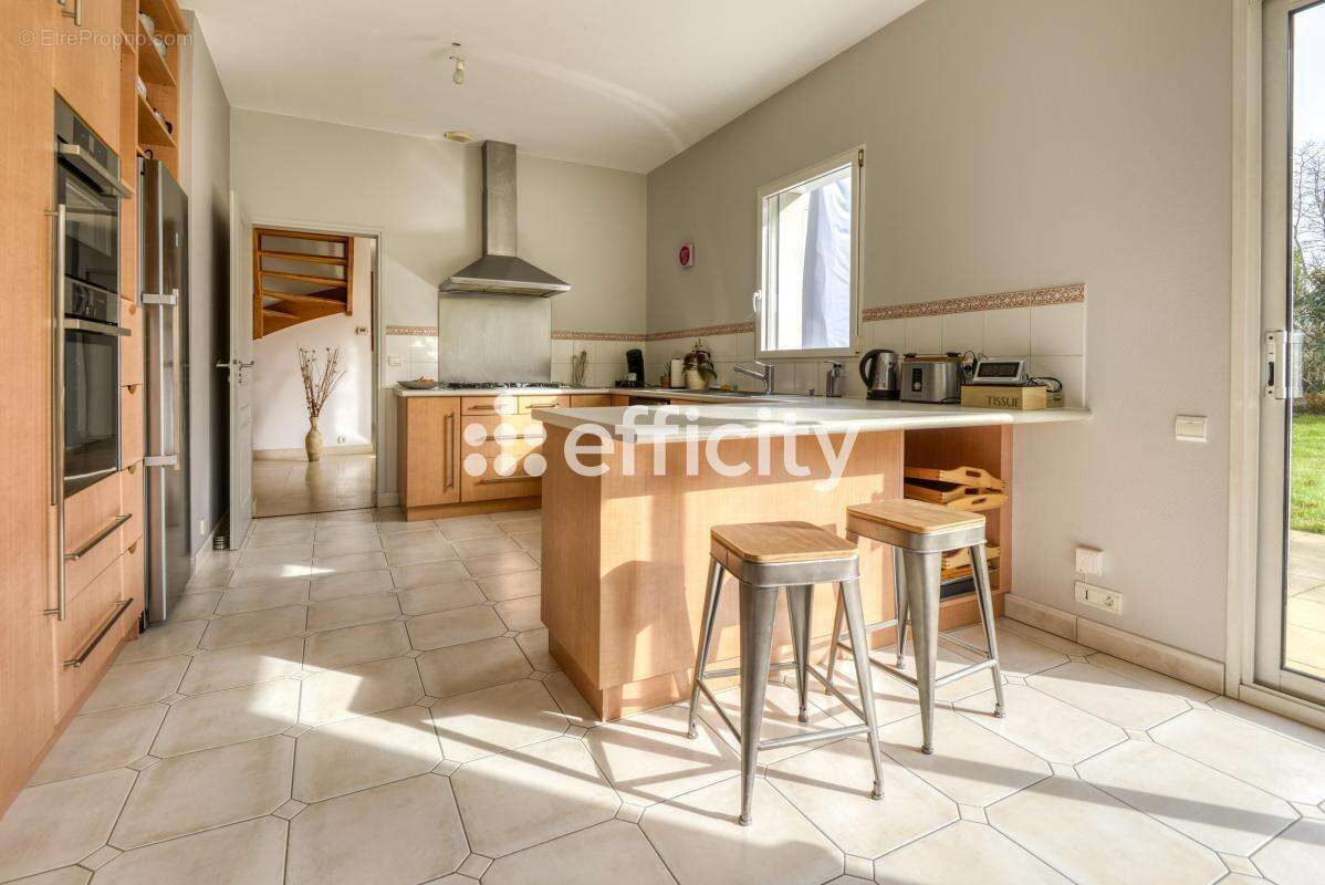 Maison 255 m² à Carquefou  - photo 10
