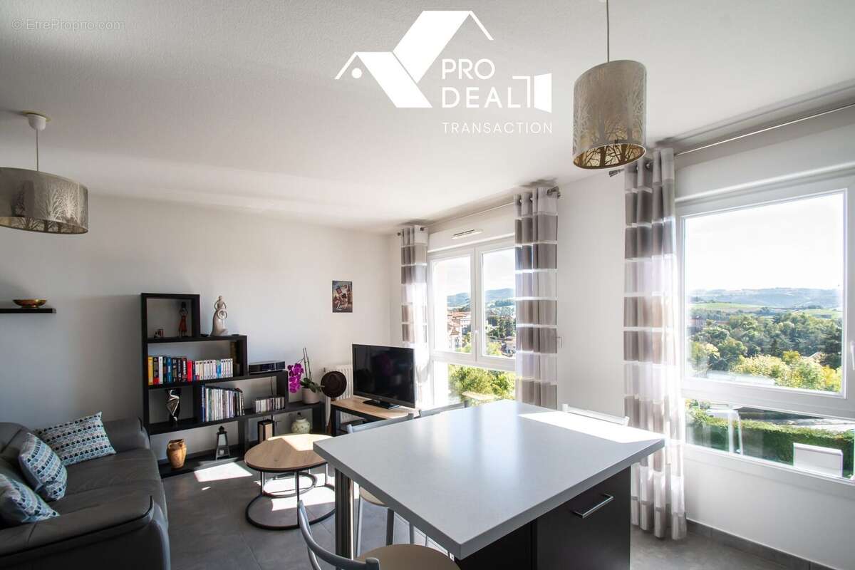 Appartement à SAINT-SYMPHORIEN-SUR-COISE