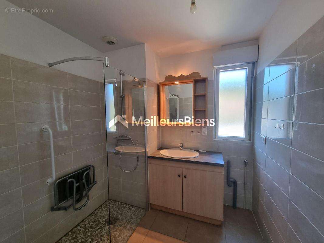 Appartement à BAUME-LES-DAMES