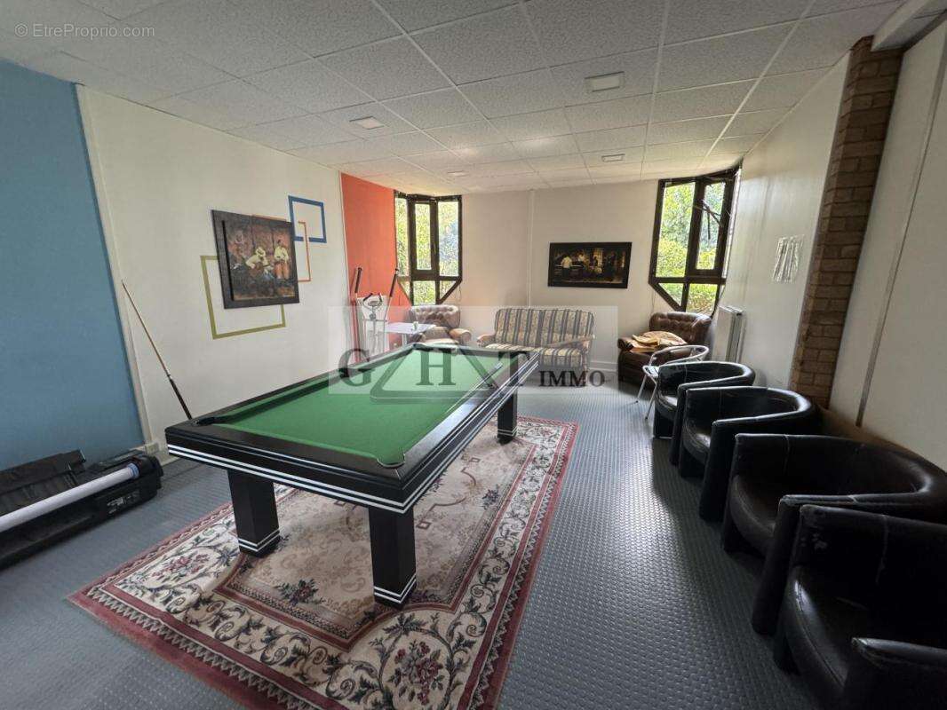 Commerce à BOISSY-SAINT-LEGER