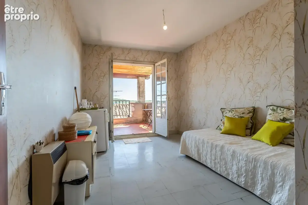 Maison de village en pierre avec jardin-cour et vue - photo 17