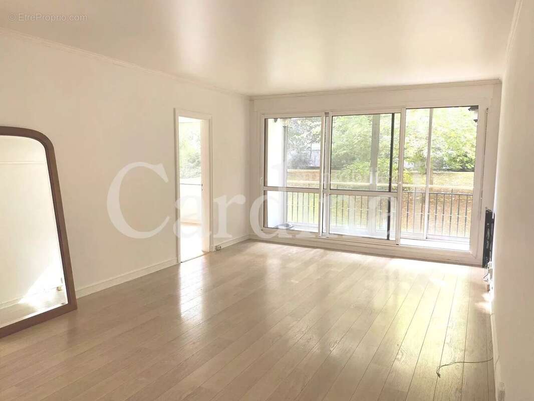 Appartement à NOISY-LE-ROI