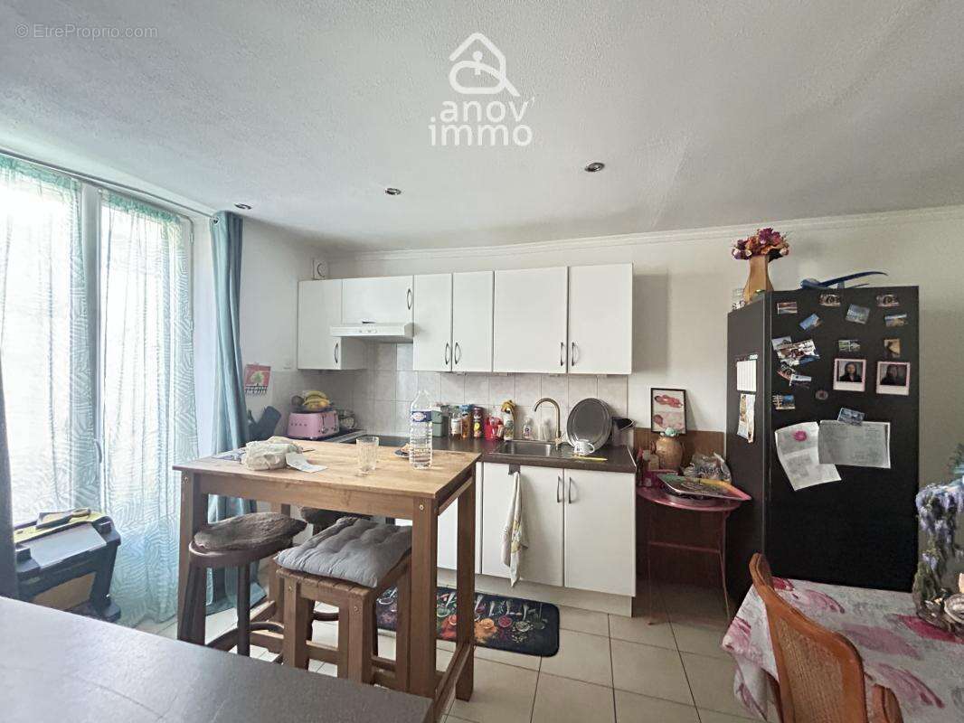 JARNAC Centre, Proche tous commerces Maison de ville (85m2 h - photo 2