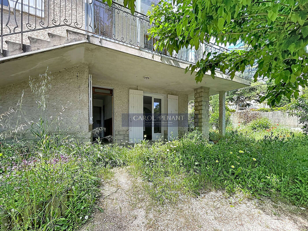 Appartement à VACQUEYRAS