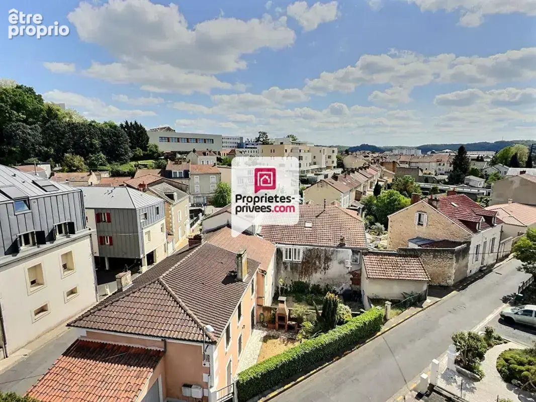 Appartement T4 d'env. 111m2 avec 3 ch., ascenseur et parking couvert dans secteur prisé sur PERIGUEUX (24000) - photo 13