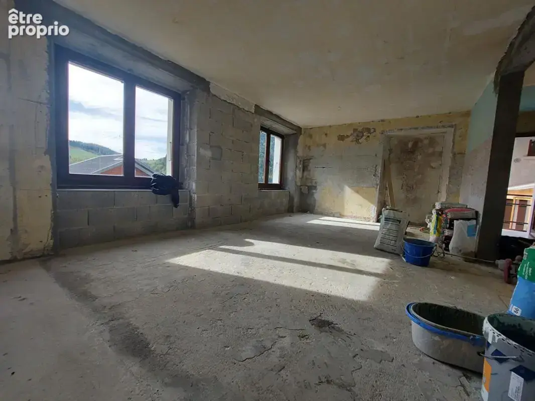 Rare à talloires-montmin, 150 m² de plateau à rénover , vue montagne , fort potentiel - photo 2