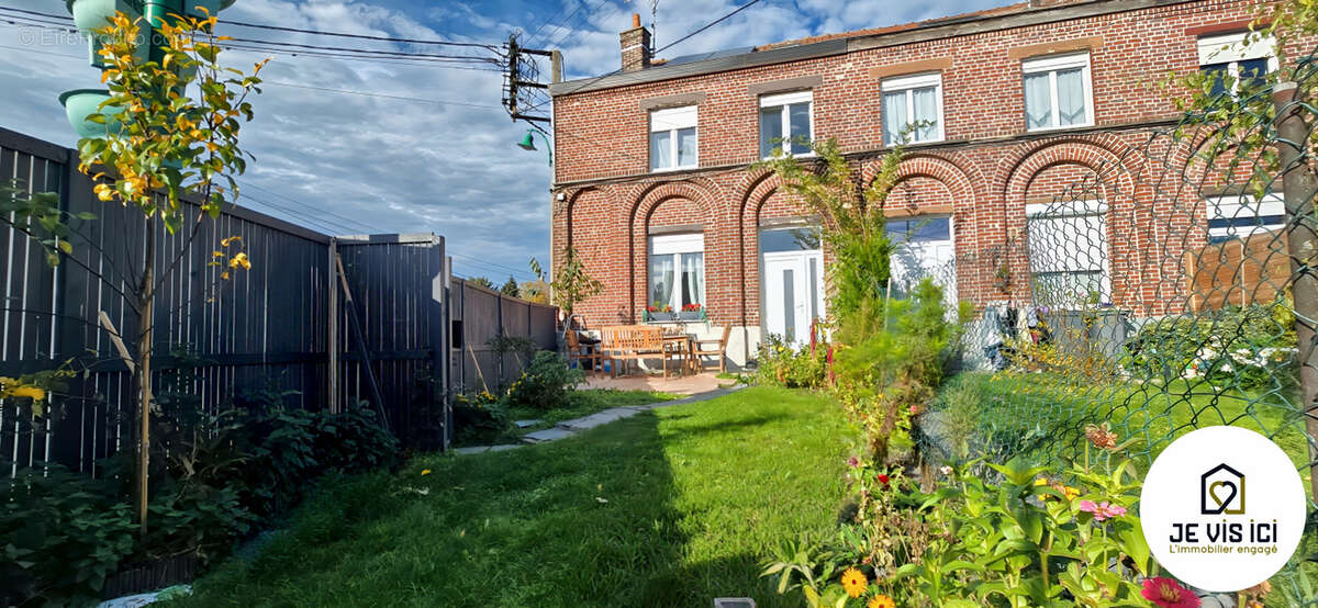 Maison à HALLENNES-LEZ-HAUBOURDIN