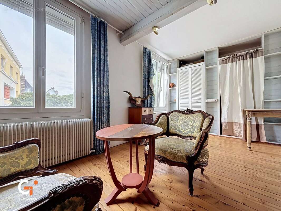 Maison familiale de 245m² à Oissel-sur -Seine - photo 18