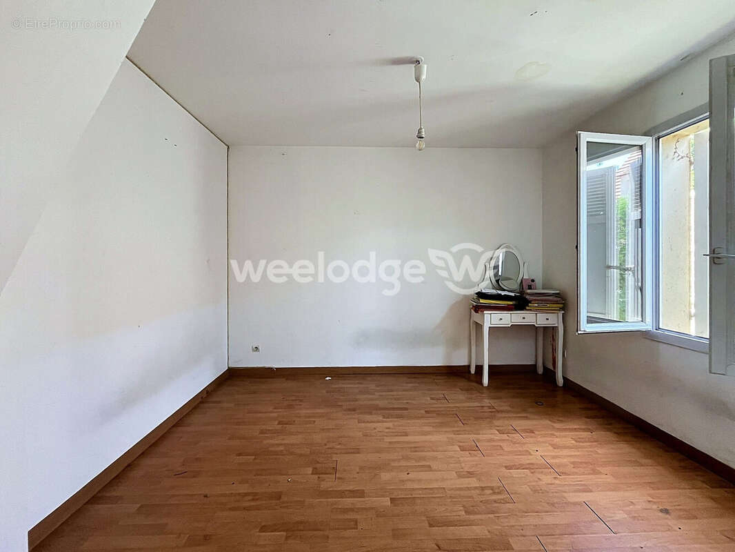 Appartement à MAURECOURT
