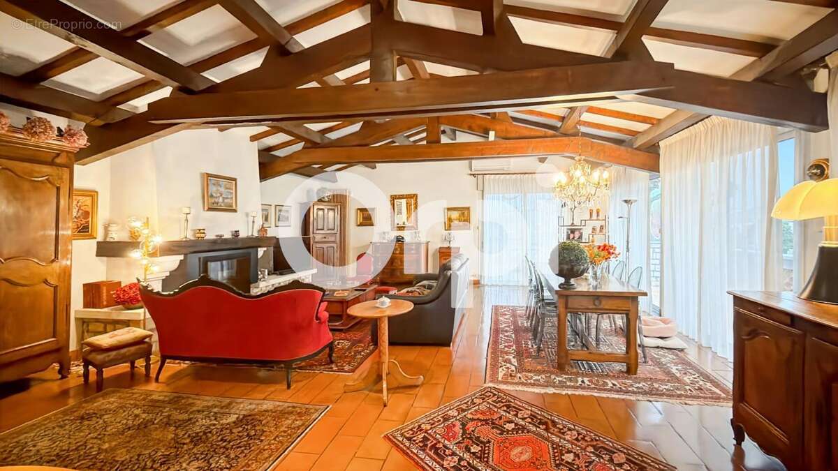 Maison à VALLON-PONT-D&#039;ARC