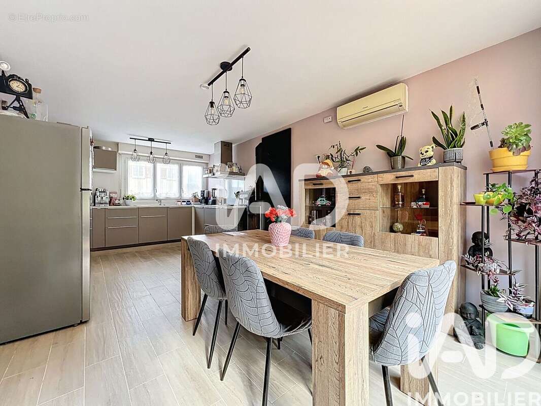 Photo 2 - Maison à TOURNAN-EN-BRIE