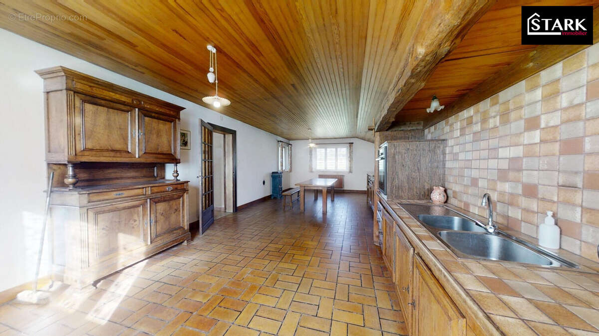 Maison à FOUGEROLLES