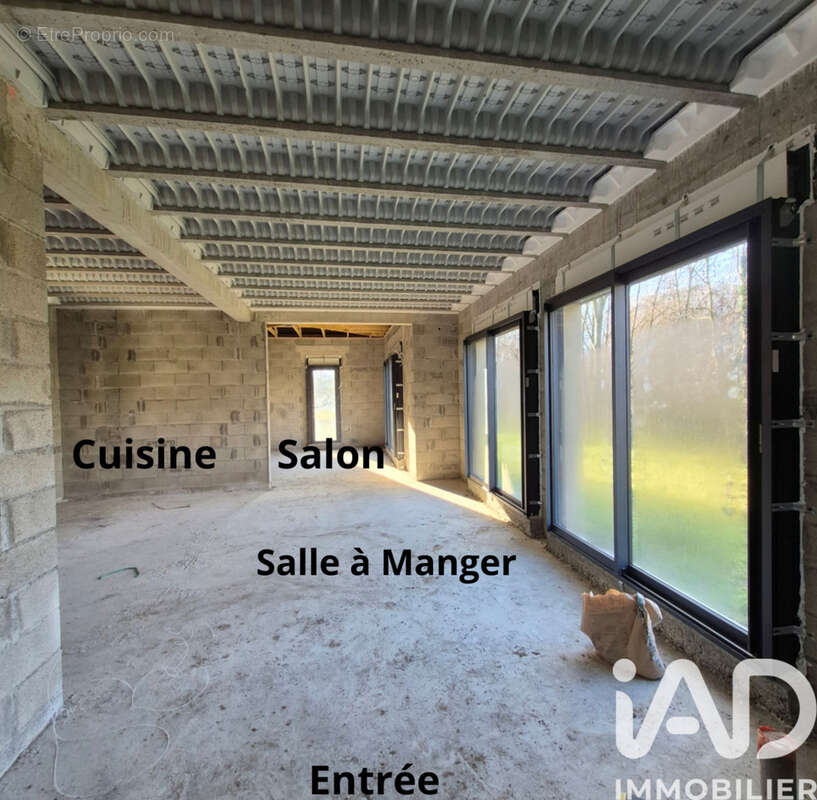 Photo 3 - Maison à SAINT-HILAIRE-DU-ROSIER