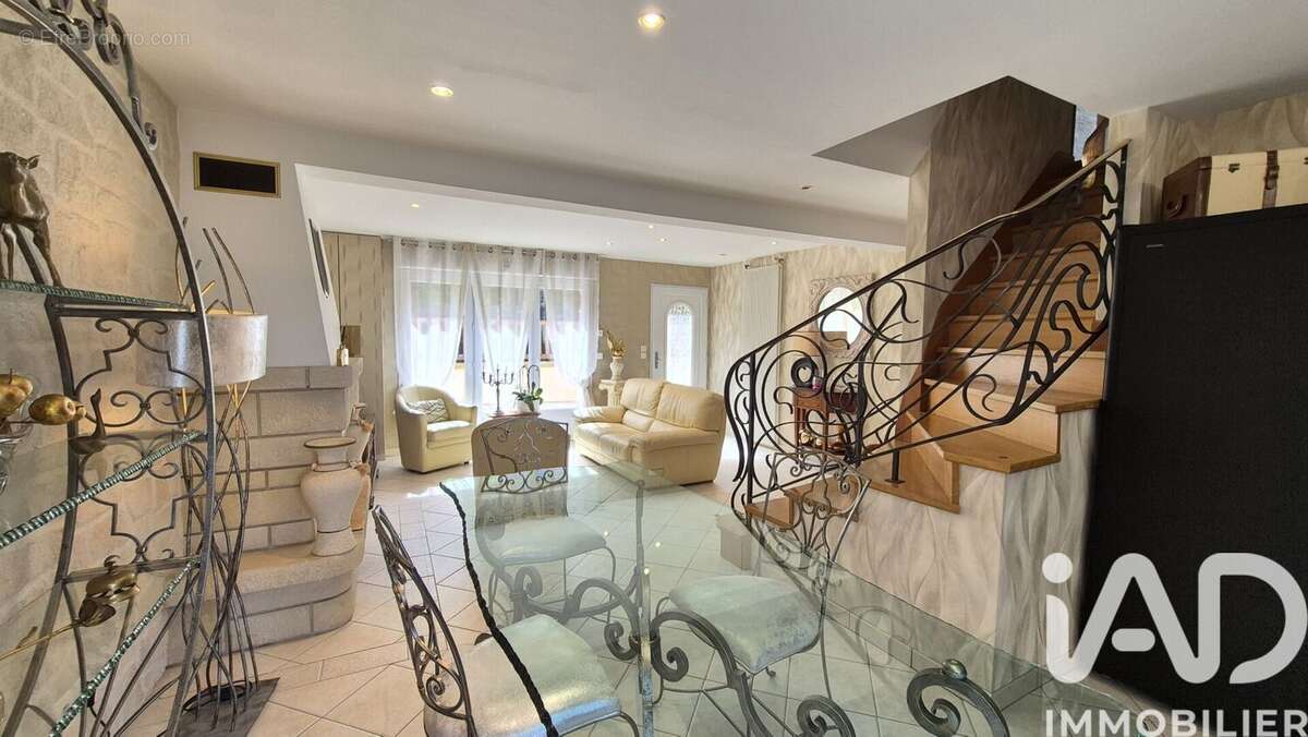 Maison 163 m² à Savigny-Sur-Orge  - photo 5