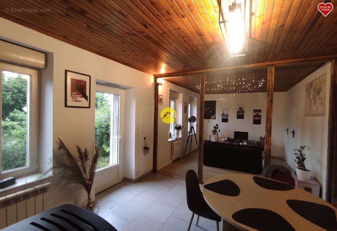 Maison à VAILLY-SUR-SAULDRE