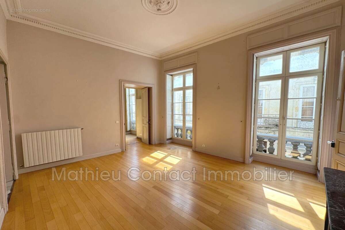 Appartement à NIMES