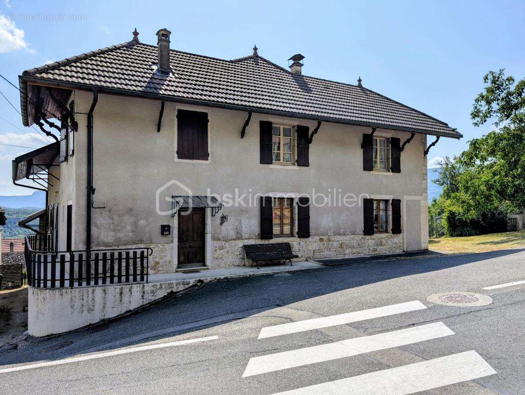 Arviere en valromey --- maison --- terrasse --- jardin --- calme --- combles amenageables - photo 17