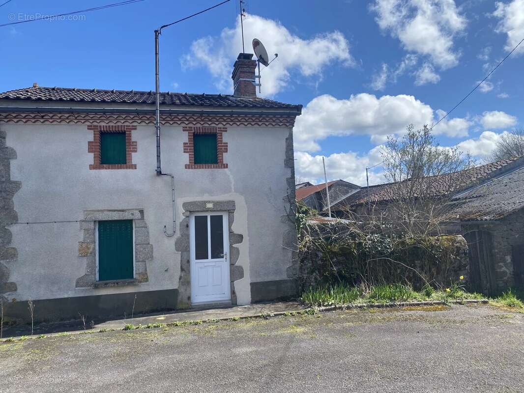 Maison à ORADOUR-SAINT-GENEST