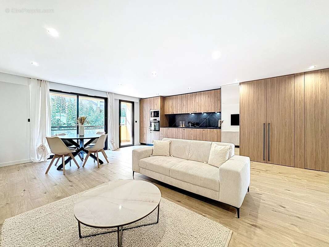 Appartement à SAINT-RAPHAEL