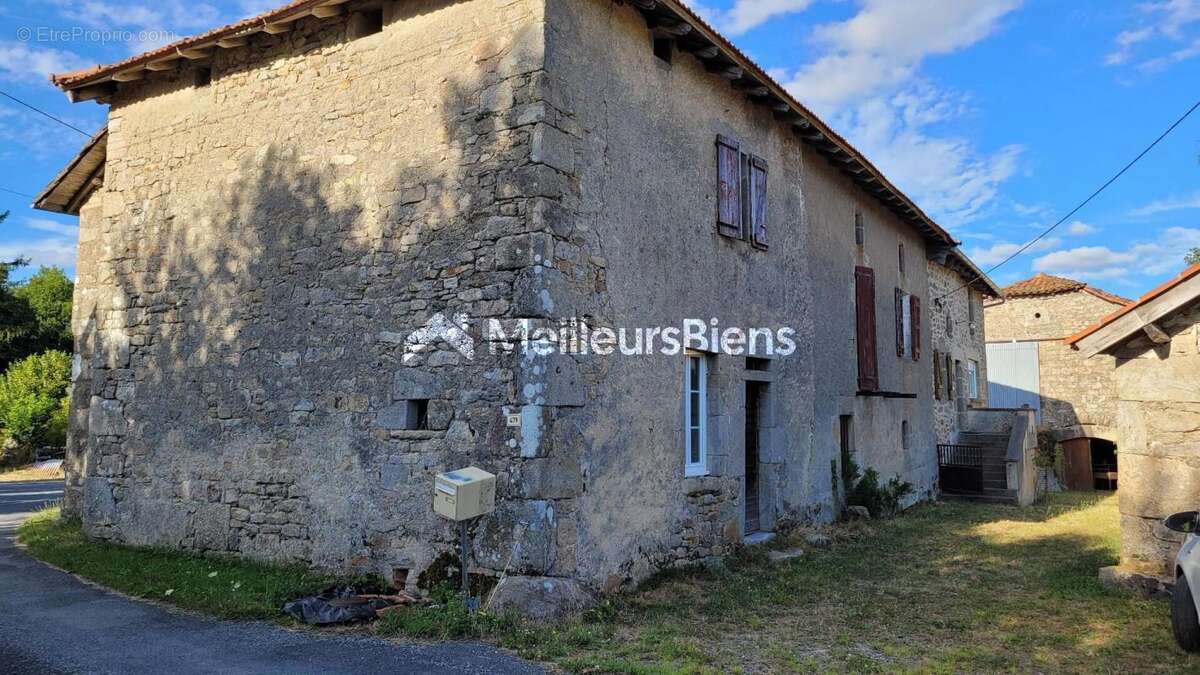 Maison à SOUSCEYRAC