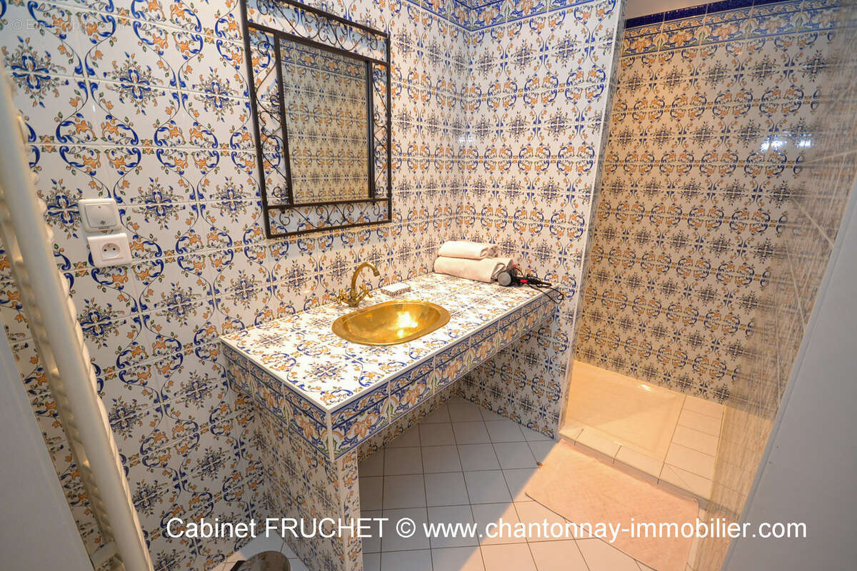 Maison à LES HERBIERS