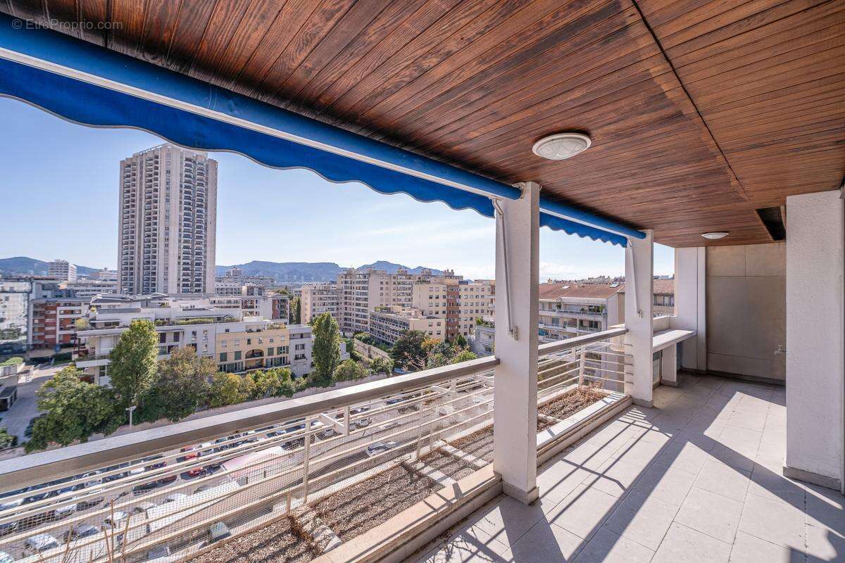 Appartement à MARSEILLE-8E