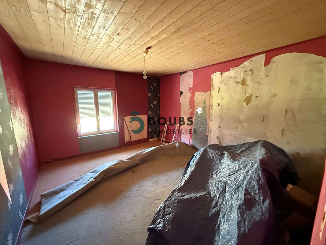 Appartement à FERRIERES-LE-LAC