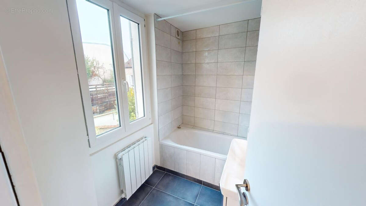 Maison à MANTES-LA-JOLIE