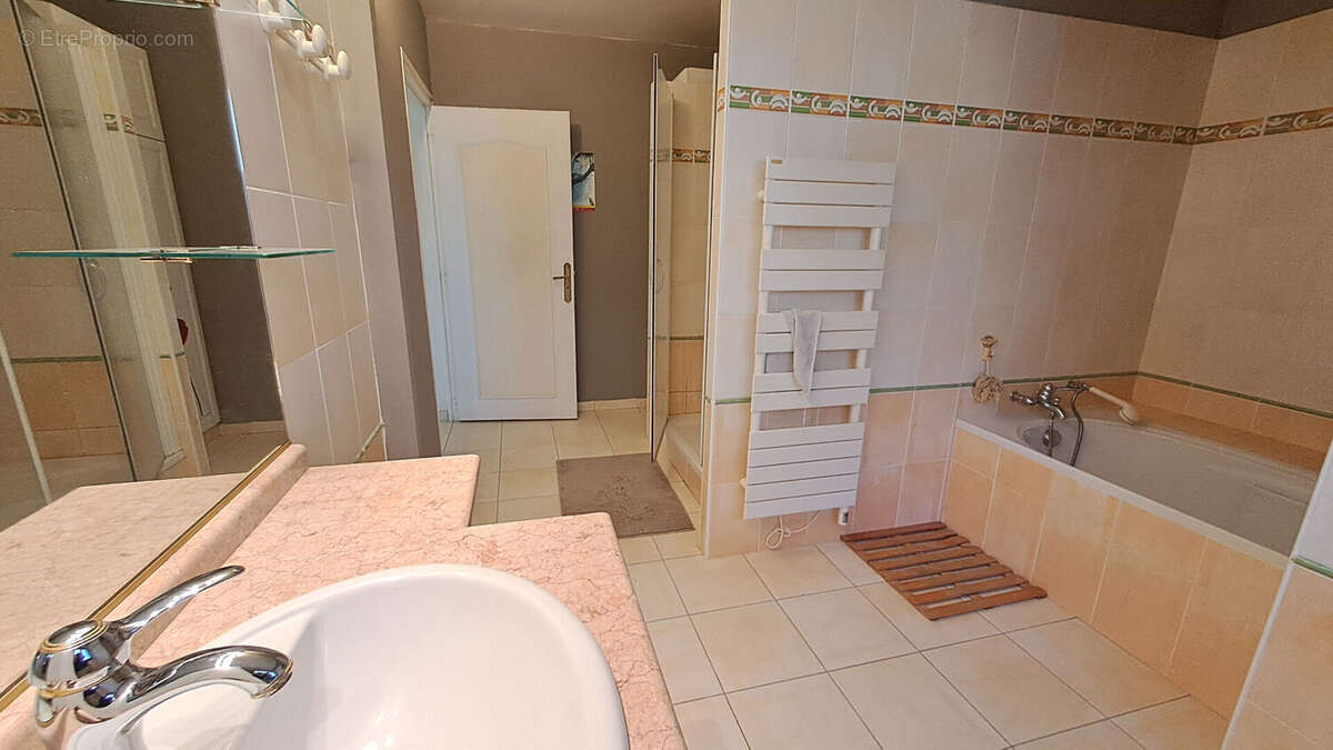 Maison à CERNAY-LA-VILLE