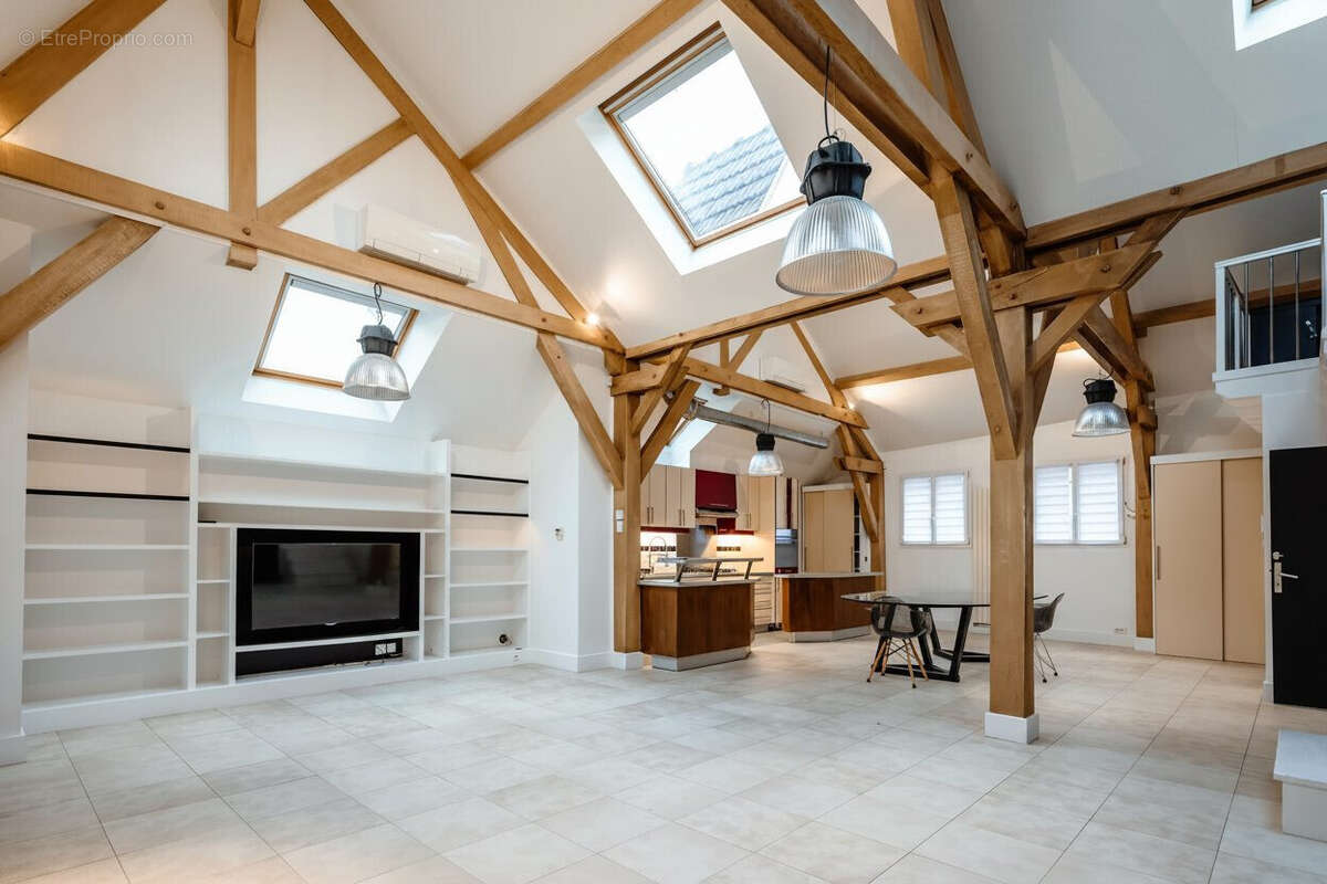 Appartement à OZOIR-LA-FERRIERE