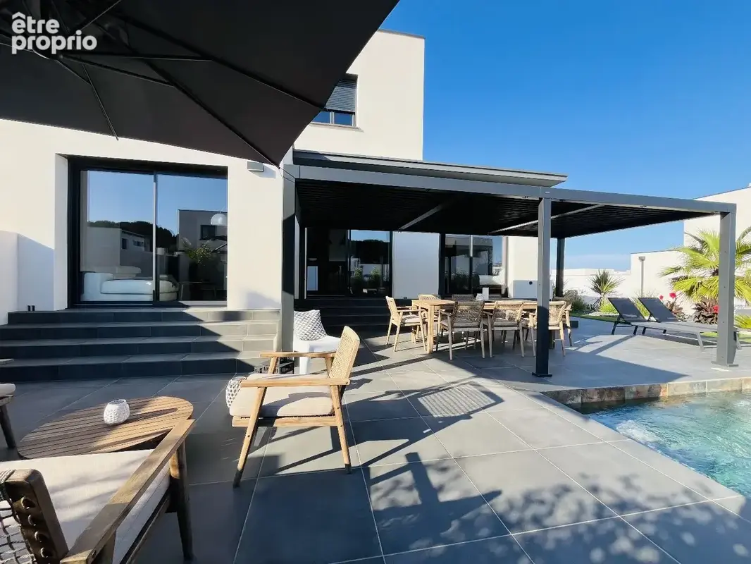 SERIGNAN - Villa contemporaine avec piscine et prestations haut de gamme - photo 2