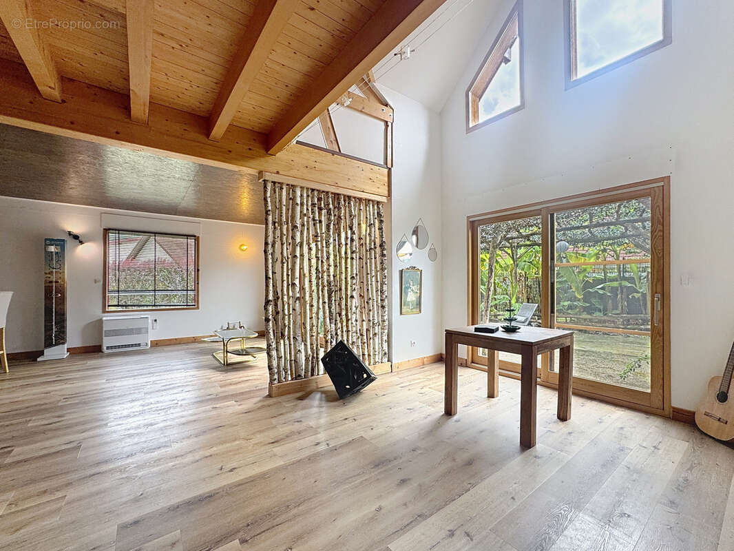 Maison à SAINT-BERON