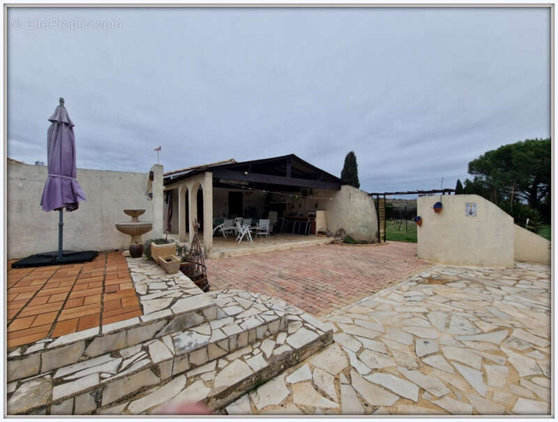 Maison à CUXAC-D&#039;AUDE