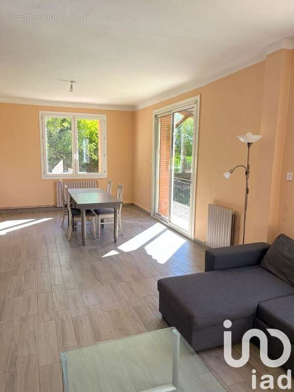 Photo 2 - Maison à CADEROUSSE