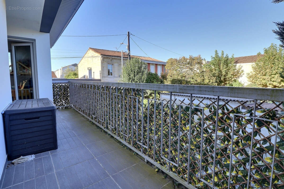 Appartement à BORDEAUX