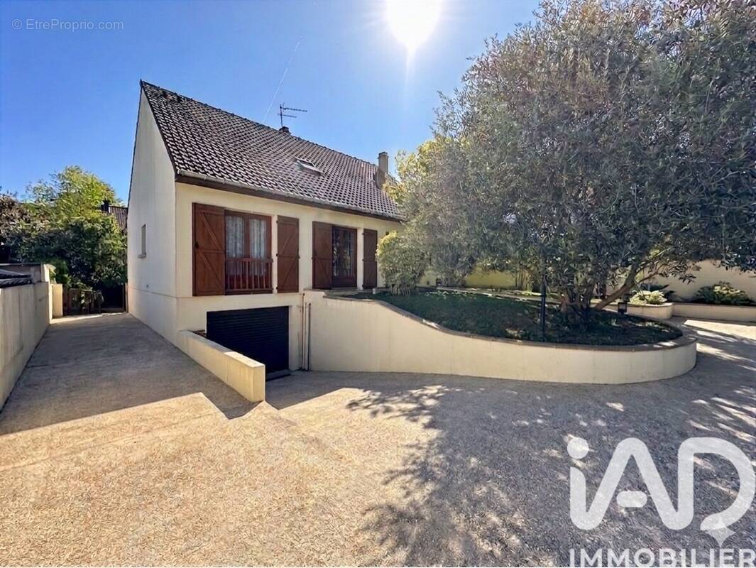 Photo 1 - Maison à PONTAULT-COMBAULT