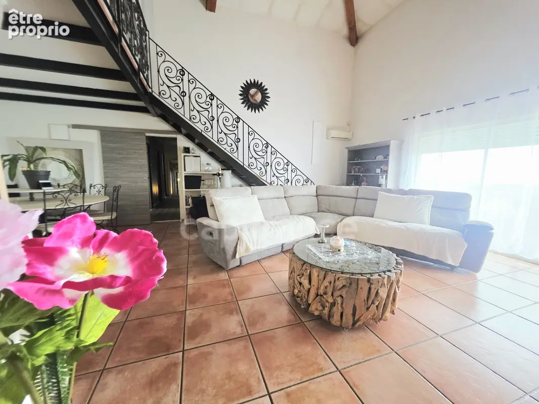 Vue mer – Villa d’architecte avec piscine – 6 pièces – Hauteurs de Biguglia - photo 4