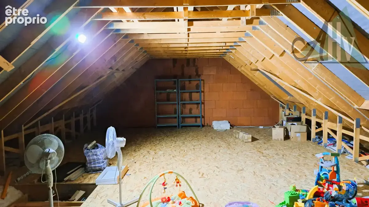 SERGINES - Pavillon récent de plain-pied de 96 m2 avec 2 chambres, étage pré-aménagé et jardin - photo 12
