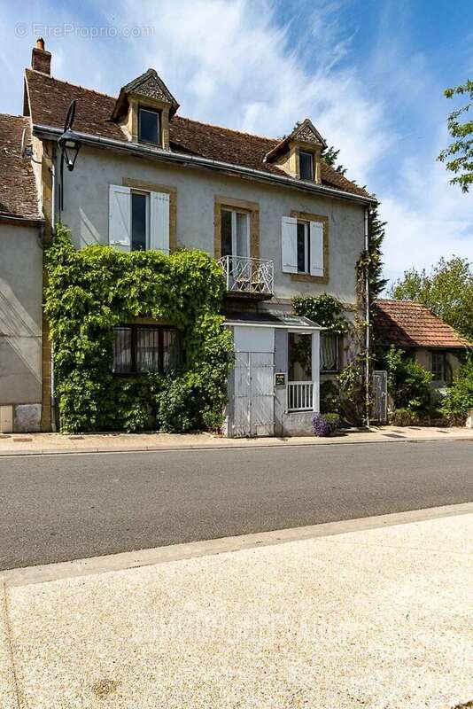 Appartement à VOUSSAC