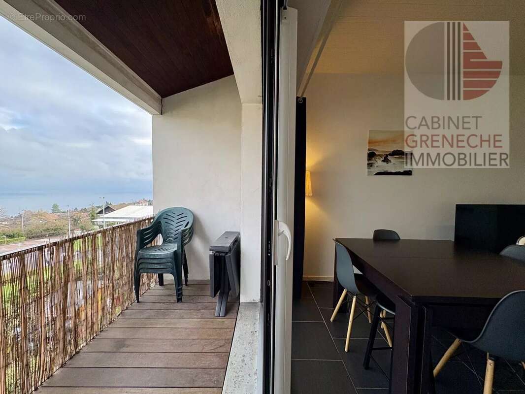 Appartement à NEUVECELLE