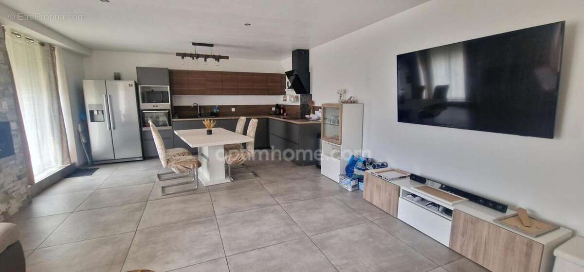 Maison de caractere t5 avec jardin! - photo 13